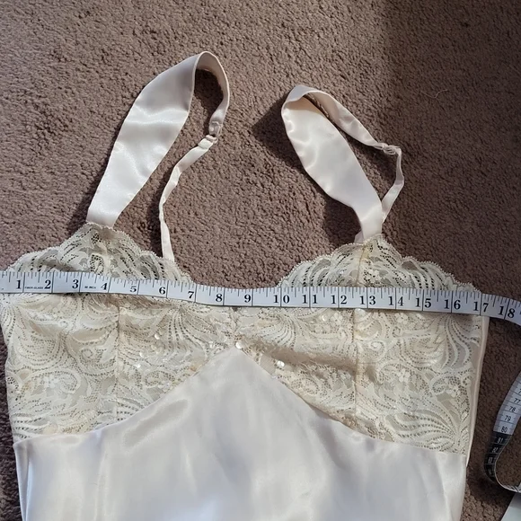 COPY - Victoria's Secret Nightgown/Lounger